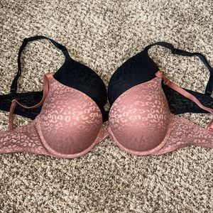 32DD Victorias Secret Under Wire Padded Push Up Bras